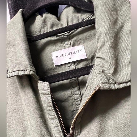 Rivet Utility Looker jumpsuit - Picture 5 of 6